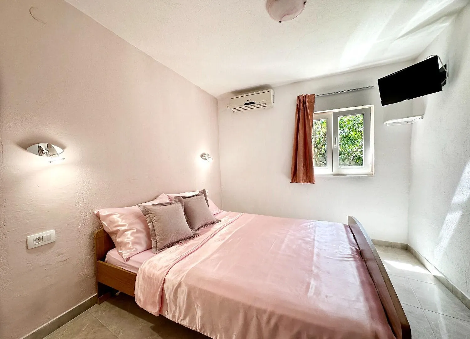 Apartments Vini Trogir